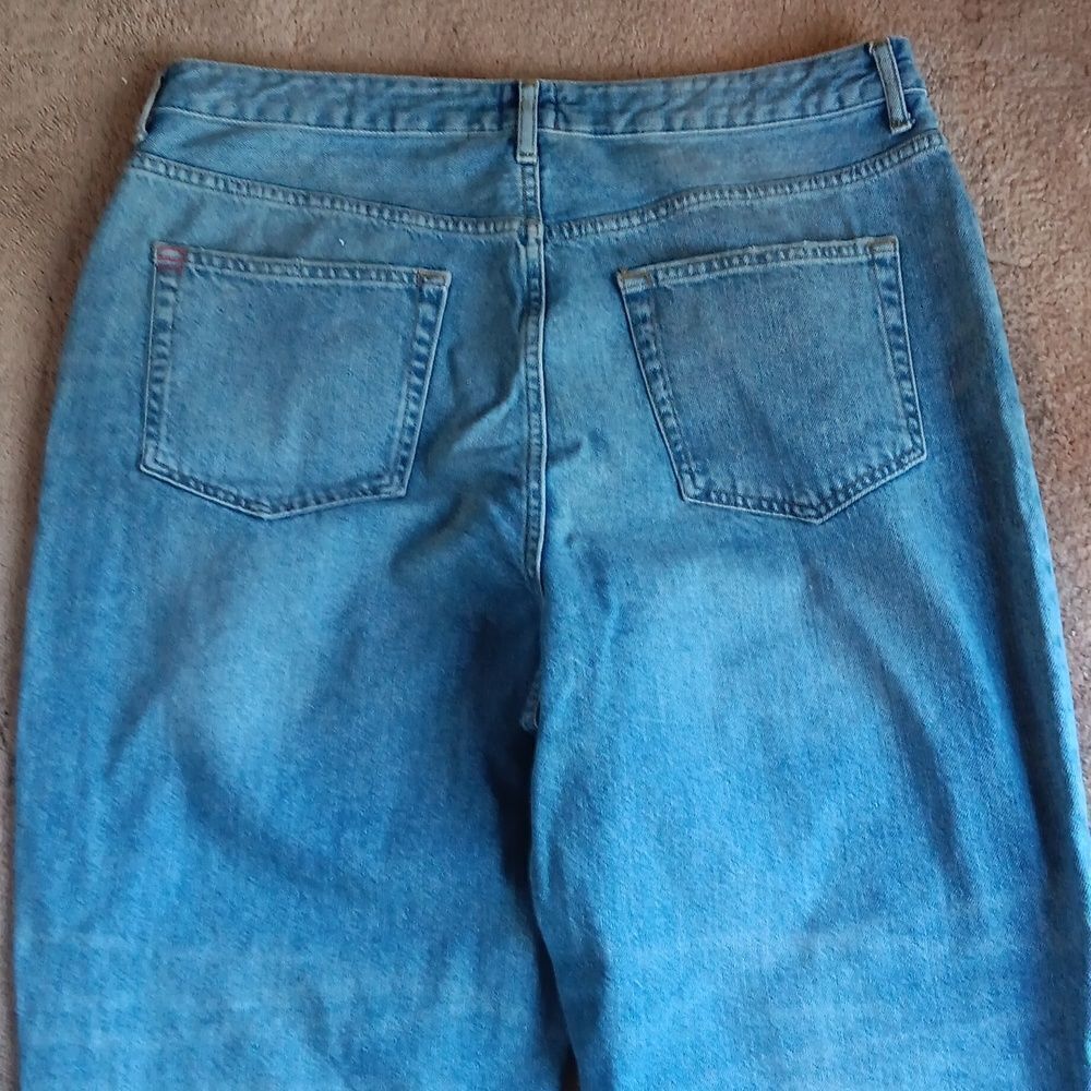 BDG Urban Outfitters Mom Jeans - Picture 7 of 12